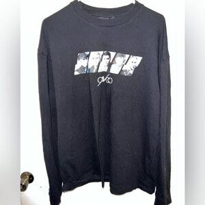 CNCO limited merch - XL